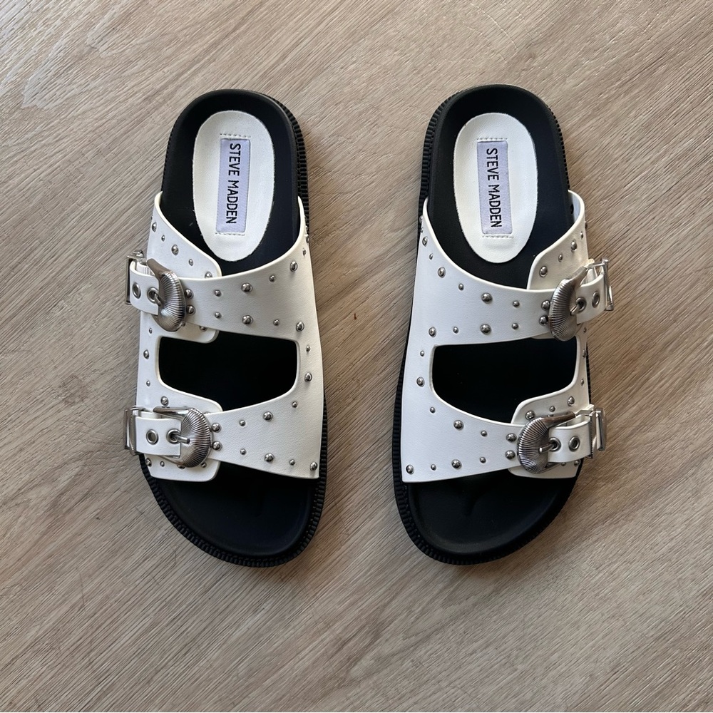 Steve Madden Connely Buckle Slide Sandal